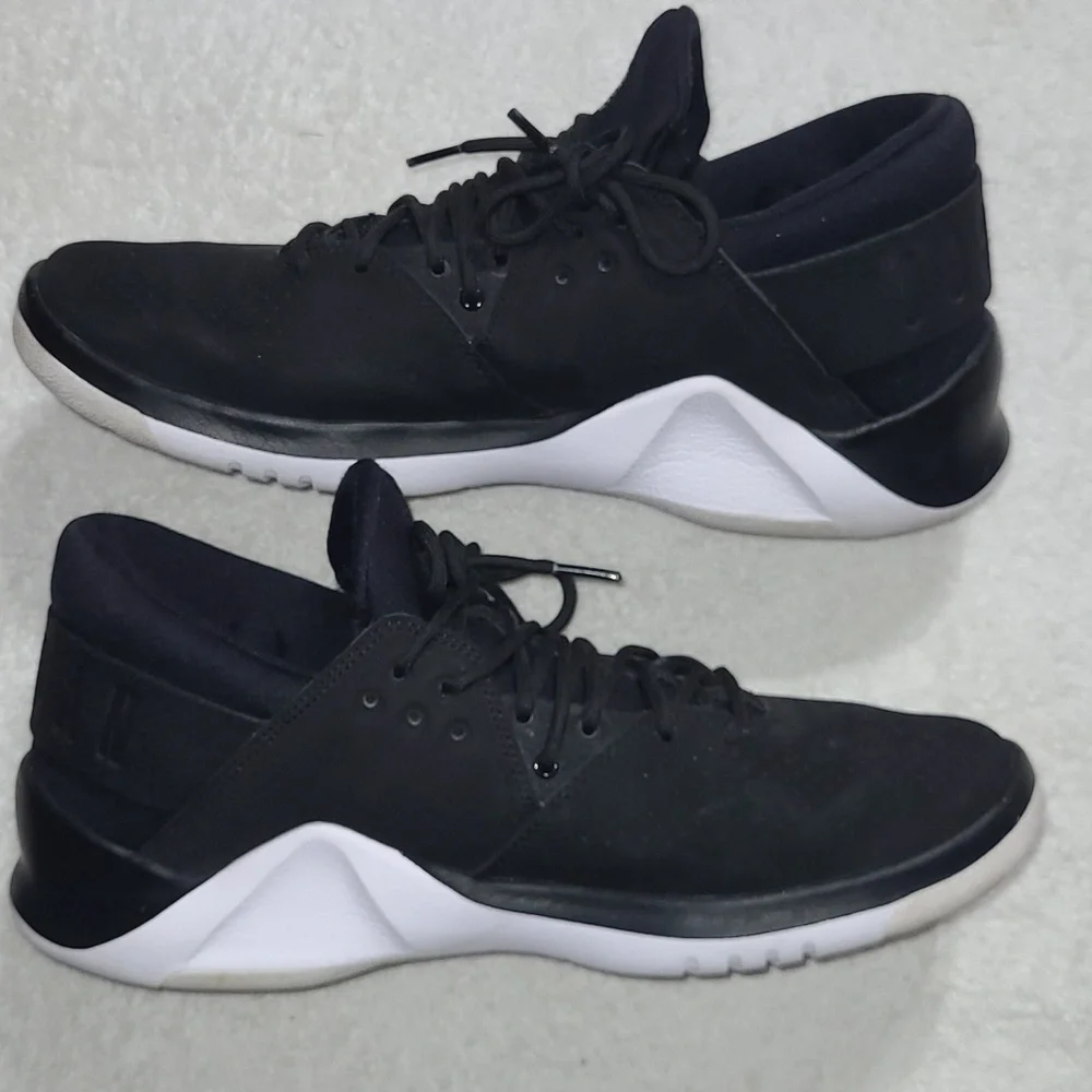 Jordan Air Flight Fresh Training Shoes Size 10.5 Mens